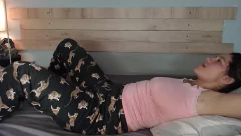 hi  soy   natural girl biki online show from October 17, 3:54 am