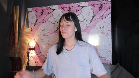 bilie__eilish online show from April 10, 12:00 pm