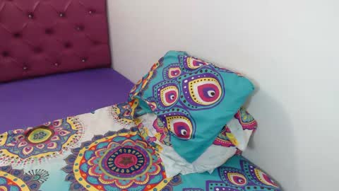 Snapshot of bitch_mommy_x chatting on January 10, 2:04 am I am everything. Your highness queen goddess mistress god daddy mommy boss master. you will address me as such online show from January 10, 2:04 am