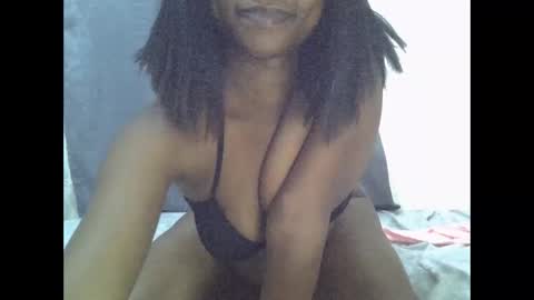 bitchy_111 online show from October 9, 7:18 pm