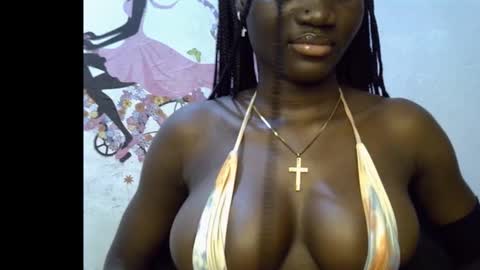 Snapshot of black_ebonyqueen chatting on September 9, 4:51 pm Esthy online show from September 9, 4:51 pm