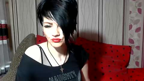 Snapshot of black_hot_01 chatting on December 12, 5:31 am black_hot_01 online show from December 12, 5:31 am