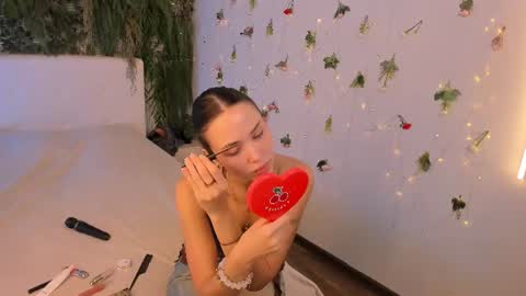 Jenny online show from July 2, 9:26 am