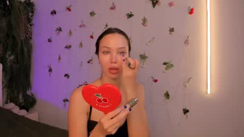 Jenny online show from August 1, 8:49 am