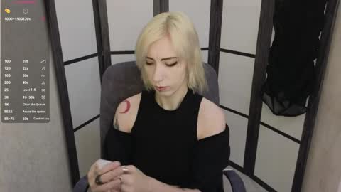 Emily online show from April 16, 8:25 am