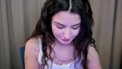 Snapshot of black_pant3r chatting on January 5, 2:38 am Mon Mon online show from January 5, 2:38 am