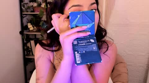 Snapshot of black_pant3r chatting on January 15, 2:38 am Mon Mon online show from January 15, 2:38 am