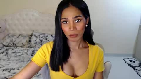 Snapshot of blackbarbiesavanna_23 chatting on October 11, 7:57 am savanna online show from October 11, 7:57 am
