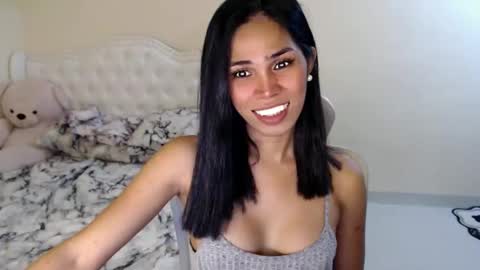 Snapshot of blackbarbiesavanna_23 chatting on October 5, 7:46 am savanna online show from October 5, 7:46 am