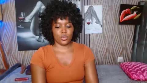 Smiley sylivia online show from April 24, 10:18 am