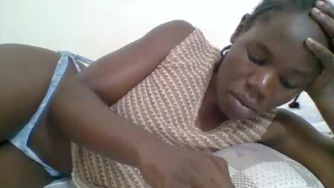 Snapshot of blacksexygal chatting on September 24, 7:07 am SARAH online show from September 24, 7:07 am
