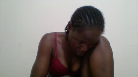 Snapshot of blacksexygal chatting on September 23, 6:00 am SARAH online show from September 23, 6:00 am