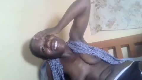 Snapshot of blacksexygal chatting on February 22, 5:44 am SARAH online show from February 22, 5:44 am