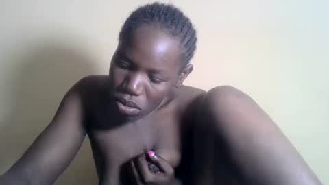 Snapshot of blacksexygal chatting on February 7, 7:27 pm SARAH online show from February 7, 7:27 pm