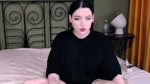 Snapshot of blacky_tea chatting on March 3, 12:23 am blacky_tea online show from March 3, 12:23 am