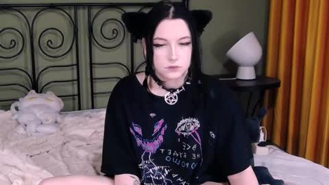 Snapshot of blacky_tea chatting on March 7, 11:26 pm blacky_tea online show from March 7, 11:26 pm