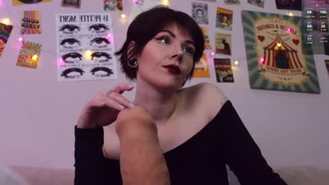 Britney online show from April 24, 3:37 pm