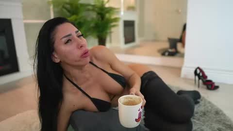 blakmy online show from April 24, 3:42 am