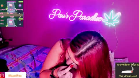 Pau online show from April 22, 2:52 am