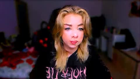 Nicole online show from March 8, 1:46 am