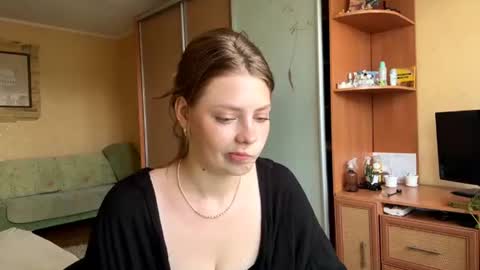 Stella online show from June 30, 10:15 am