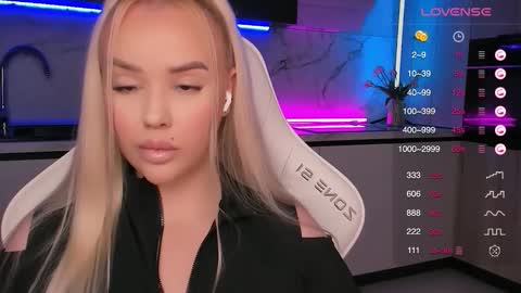 Lana online show from September 9, 2:22 am