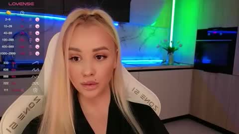 Lana online show from October 20, 9:23 am