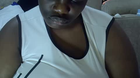 Snapshot of blonde202 chatting on October 11, 11:29 pm Abbygael online show from October 11, 11:29 pm