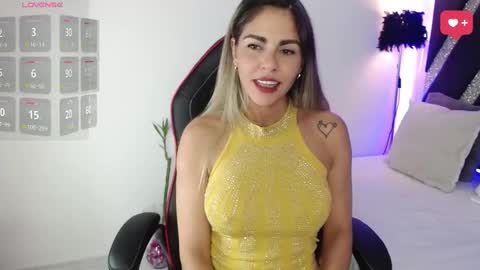 Snapshot of blonde_cat1515 chatting on March 10, 3:45 am alejandra online show from March 10, 3:45 am