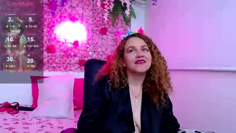 blonde_squirt_ online show from February 19, 11:06 am