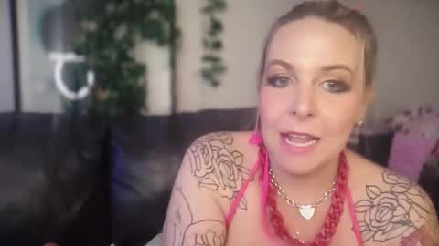 Snapshot of blondejj chatting on September 26, 9:56 pm JJ online show from September 26, 9:56 pm