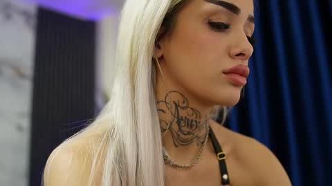 blondie_muller online show from April 25, 8:06 pm