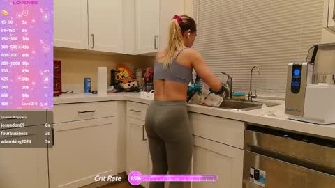 Snapshot of blondiebubblebooty chatting on March 7, 1:51 pm Bubbles online show from March 7, 1:51 pm