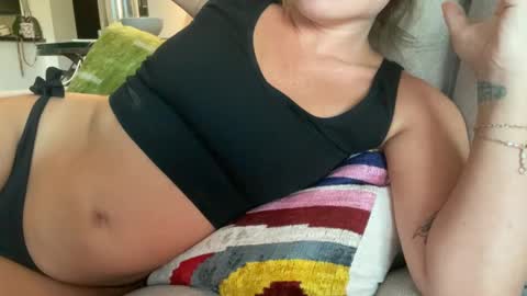 IM TRYNG online show from September 12, 12:00 am