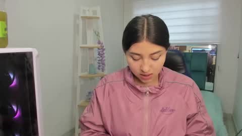 bloom_flower1 online show from January 16, 7:32 pm