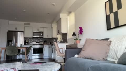 Snapshot of bloomyogi chatting on October 7, 8:57 pm Emma Bloom online show from October 7, 8:57 pm