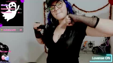 susan  online show from October 31, 4:47 am