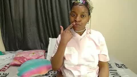 Tee online show from April 25, 1:03 pm