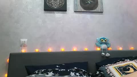 Snapshot of bluexowl chatting on October 5, 7:19 pm BlueXOwl online show from October 5, 7:19 pm