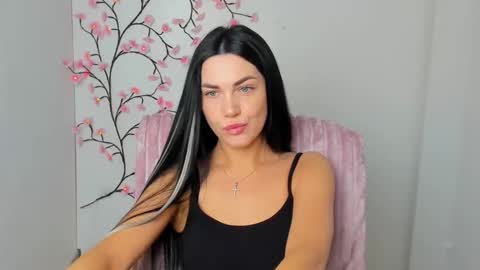 Kelly online show from April 22, 5:37 am