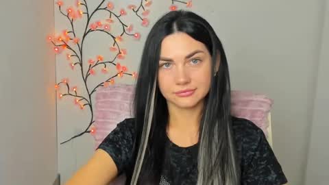 Kelly online show from April 11, 6:30 am