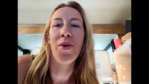 Snapshot of bmorganne420 chatting on January 2, 8:35 pm MamaMorgan online show from January 2, 8:35 pm