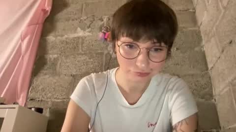 Snapshot of bobwig4 chatting on September 19, 9:03 pm Tips prfr 11-55-111 tok online show from September 19, 9:03 pm