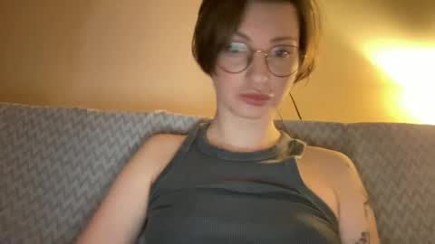 Snapshot of bobwig4 chatting on December 21, 9:36 pm Tips prfr 11-55-111 tok online show from December 21, 9:36 pm
