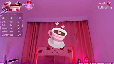 Snapshot of body69ld chatting on February 15, 2:04 am DANIELA online show from February 15, 2:04 am