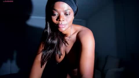 Snapshot of body_desire chatting on September 15, 10:23 am danna online show from September 15, 10:23 am
