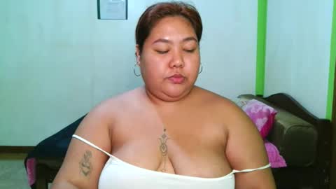 bombastic_darla online show from April 22, 8:17 pm