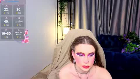 Karen online show from December 22, 8:56 pm