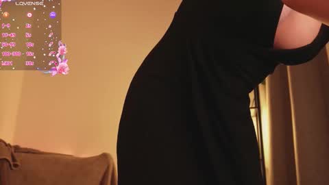 Karen online show from March 15, 1:57 pm