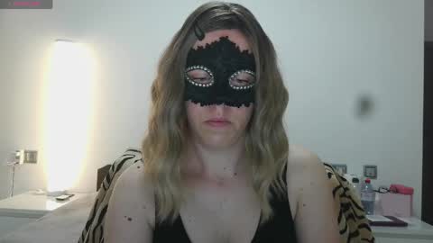 Lucy online show from April 12, 9:12 am